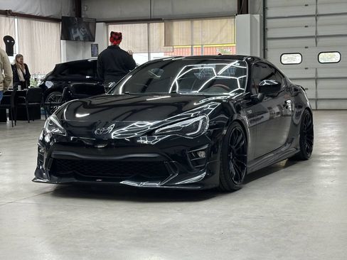 Used 2019 Toyota 86 image 5