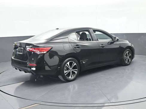 Used 2022 Nissan Sentra SV FWD image 6