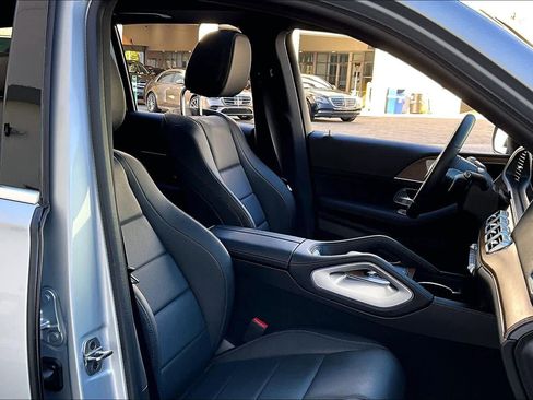 Used 2025 Mercedes-Benz GLE 350 4MATIC image 8