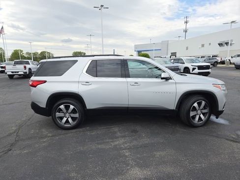 Used 2019 Chevrolet Traverse LT w/ LT Premium Package AWD/4WD image 24