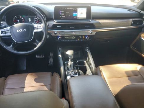 Used 2022 Kia Telluride SX w/ SX Prestige Package image 15