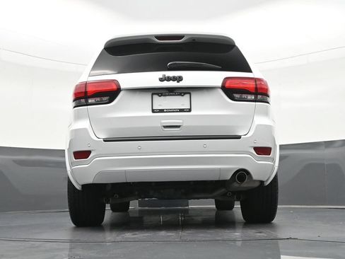 Used 2021 Jeep Grand Cherokee Laredo X RWD image 31