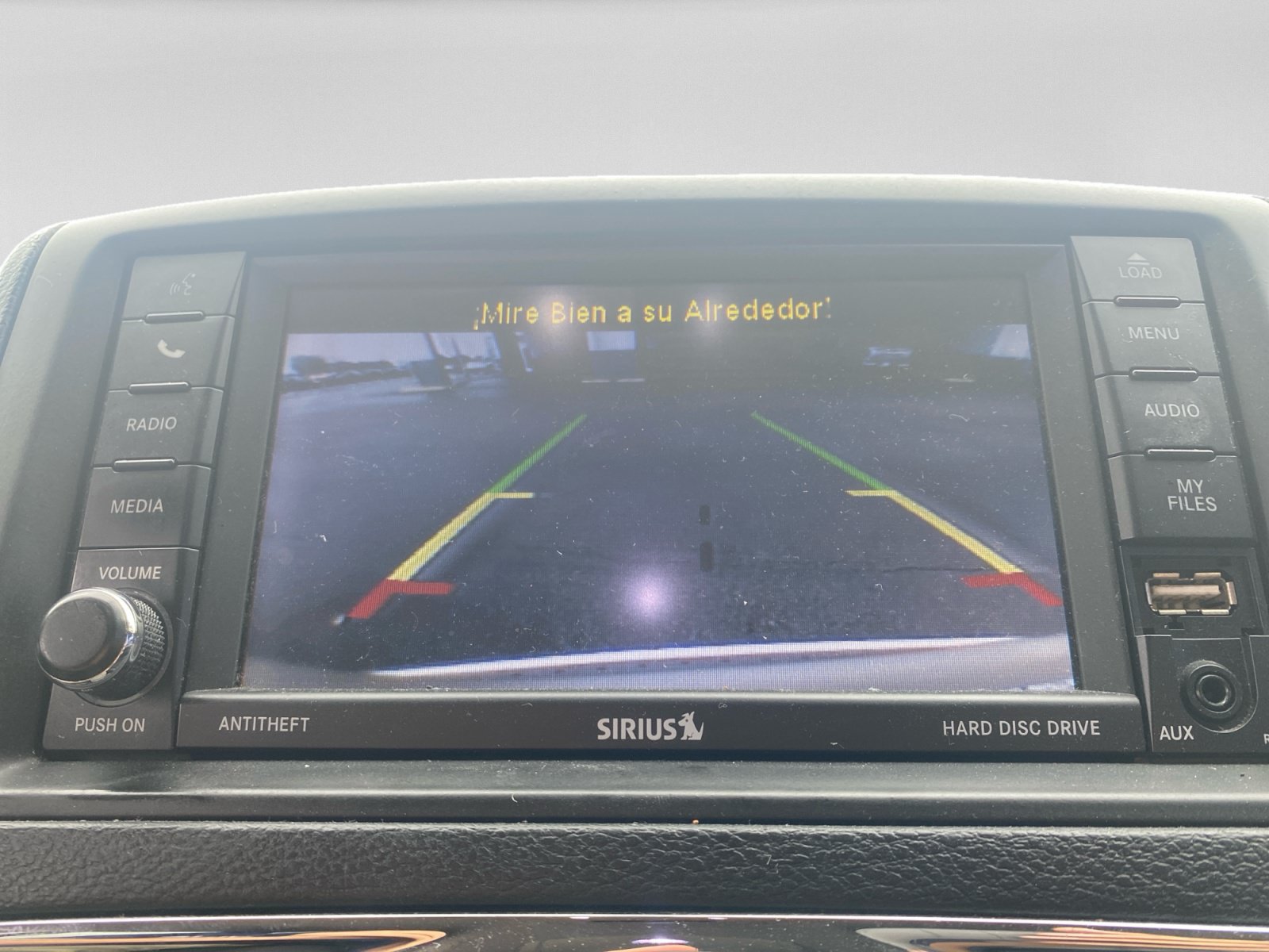Used 2016 Chrysler Town & Country Touring FWD image 16