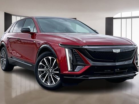 New 2026 Cadillac Lyriq Sport image 2