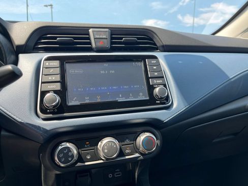 Used 2025 Nissan Versa SV FWD image 19