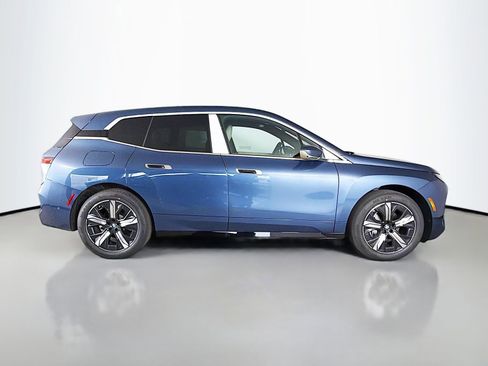 New 2026 BMW iX xDrive60 AWD/4WD image 8