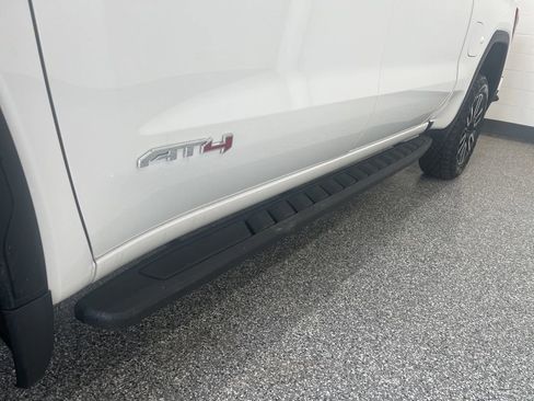 Used 2025 GMC Sierra 1500 AT4 w/ AT4 Premium Package AWD/4WD image 39