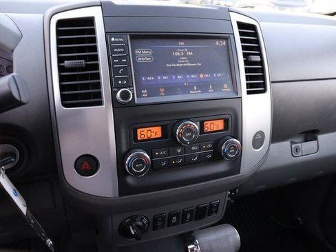 Used 2019 Nissan Frontier SV w/ Value Truck Package AWD/4WD image 15