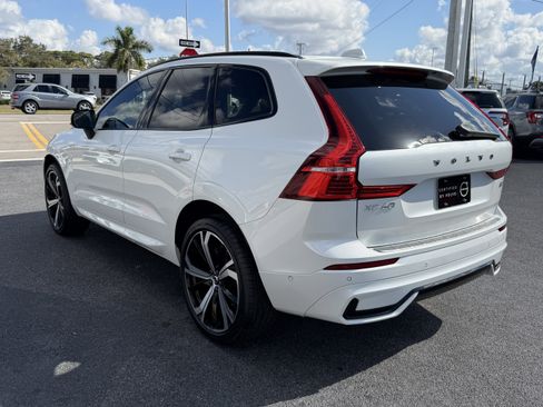 Certified 2023 Volvo XC60 B5 Ultimate w/ Protection Package Premier image 5