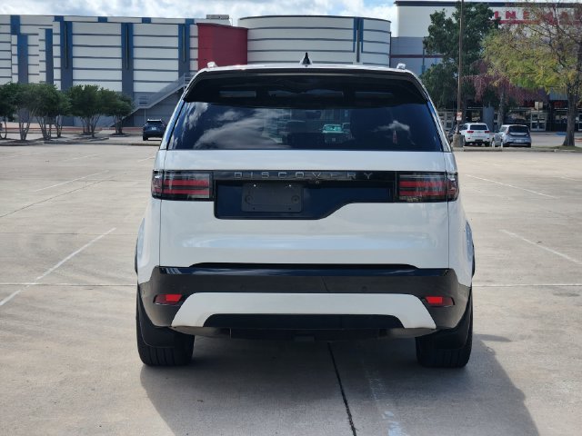 Used 2024 Land Rover Discovery Dynamic SE AWD/4WD image 6