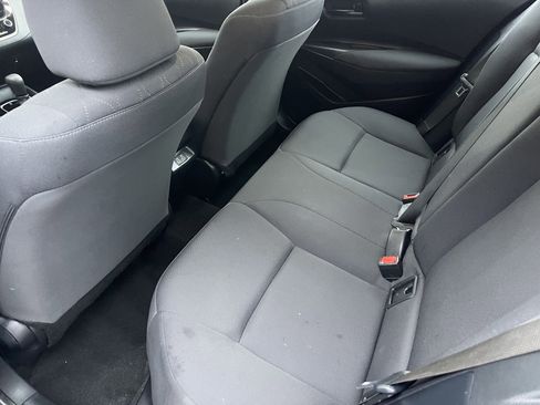 Used 2023 Toyota Corolla LE image 12