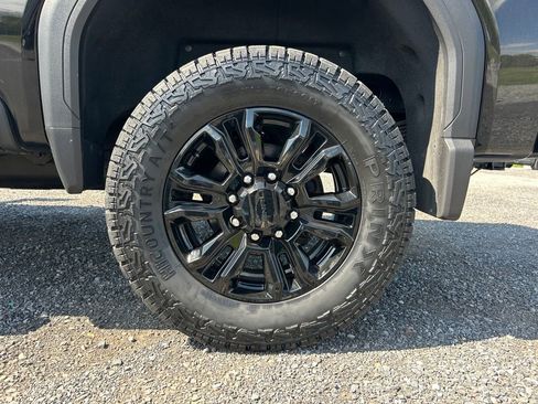 Used 2024 GMC Sierra 2500 Denali AWD/4WD image 15