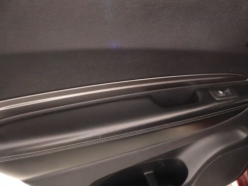 Used 2022 Dodge Durango SXT w/ Anodized Platinum Package image 16