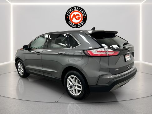 Used 2021 Ford Edge SEL w/ Convenience Package FWD image 9