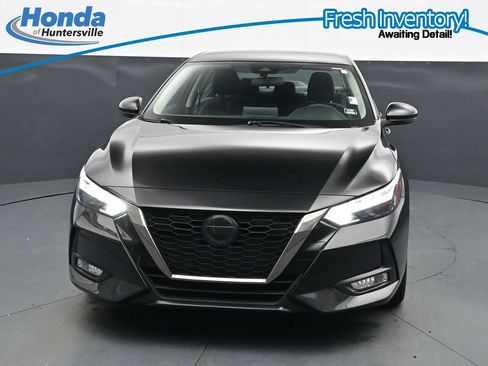 Used 2023 Nissan Sentra SR w/ Trunk Package FWD image 3