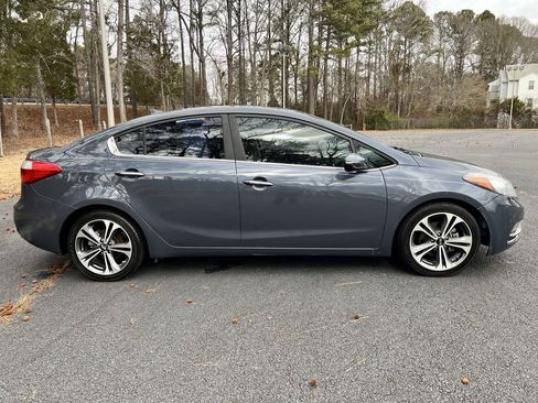 Used 2016 Kia Forte EX w/ EX Premium Package image 2