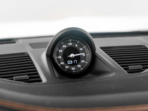 Used 2023 Porsche 911 Carrera 4S image 38