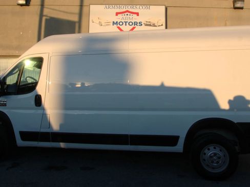 Used 2022 RAM ProMaster 2500 FWD image 5