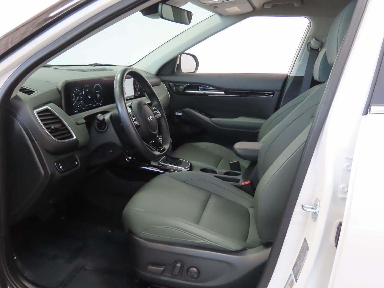 Used 2024 Kia Seltos SX AWD/4WD image 17