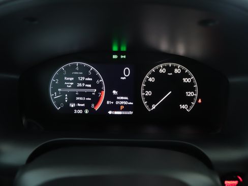 Used 2025 Honda HR-V Sport image 19