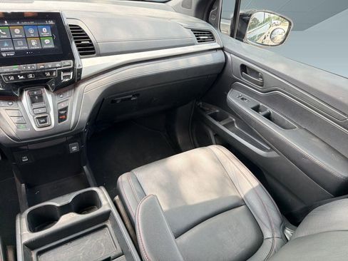 Used 2024 Honda Odyssey Sport image 27