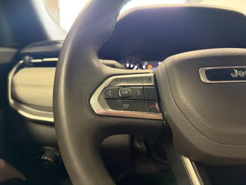 Used 2025 Jeep Compass Limited AWD/4WD image 22