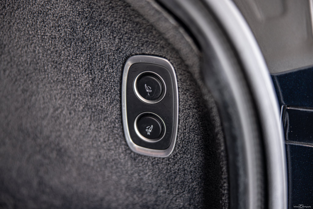 Used 2022 Aston Martin DBX AWD/4WD image 18