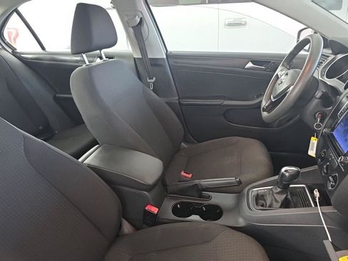 Used 2016 Volkswagen Jetta S FWD image 14