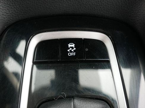 Certified 2025 Toyota Corolla LE FWD image 21