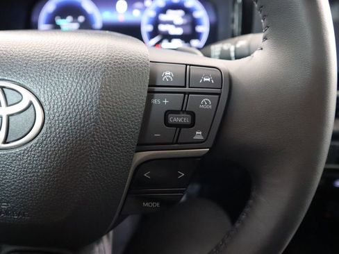 Used 2025 Toyota Camry XSE w/ Premium Package image 12