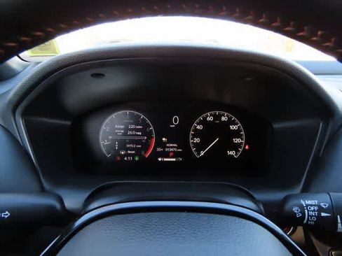 Certified 2025 Honda HR-V Sport image 23