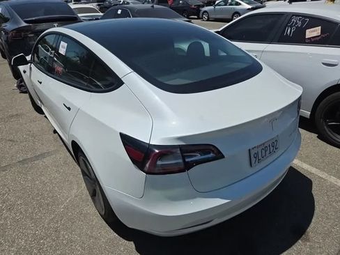 Used 2022 Tesla Model 3 Long Range AWD/4WD image 5