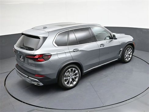 New 2026 BMW X5 xDrive50e w/ Climate Comfort Package image 19