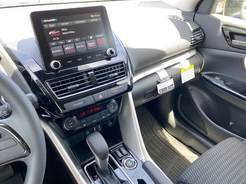 New 2026 Mitsubishi Eclipse Cross LE AWD/4WD image 16