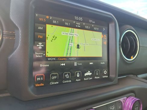 Used 2022 Jeep Gladiator Overland image 18