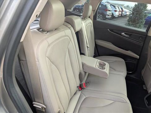 Used 2023 Lincoln Nautilus Reserve w/ Equipment Group 201A image 18