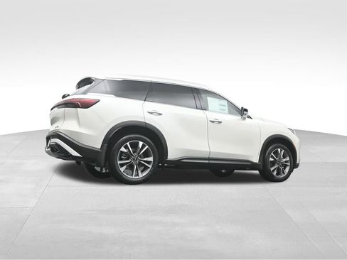 Certified 2025 INFINITI QX60 Luxe image 43