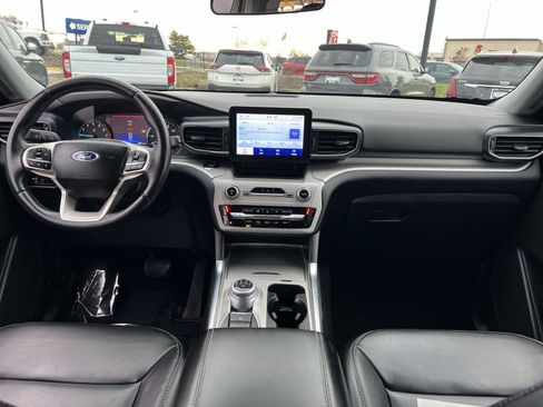 Used 2023 Ford Explorer XLT w/ Equipment Group 202A image 22