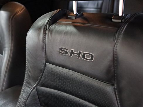 Used 2013 Ford Taurus SHO image 37