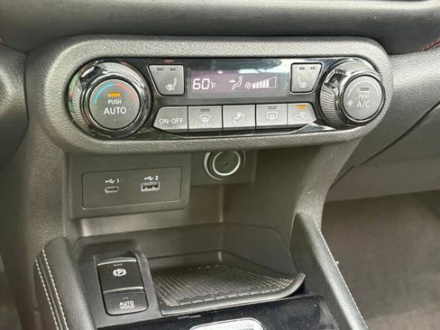 Used 2024 Nissan Kicks SR w/ SR Premium Package FWD image 16