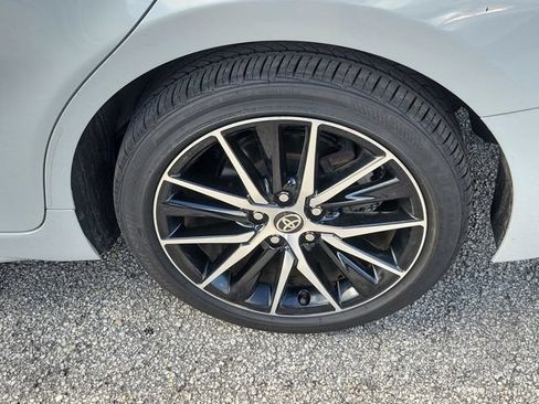 Used 2024 Toyota Camry SE w/ Convenience Package FWD image 8