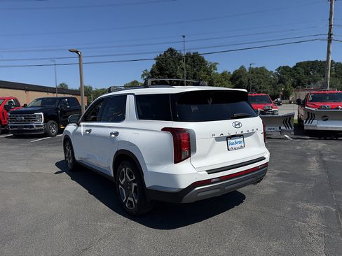 Used 2023 Hyundai Palisade SEL w/ Premium Package AWD/4WD image 4