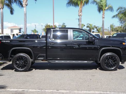 Used 2025 Chevrolet Silverado 2500 Custom w/ Custom Value Package AWD/4WD image 10