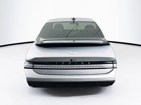 Used 2024 Hyundai Ioniq 6 SEL RWD image 7