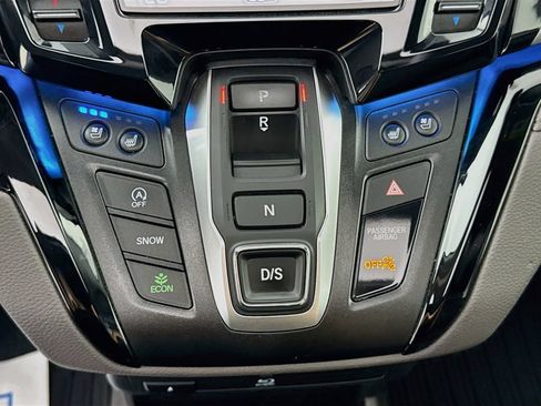 Used 2019 Honda Odyssey Elite image 21