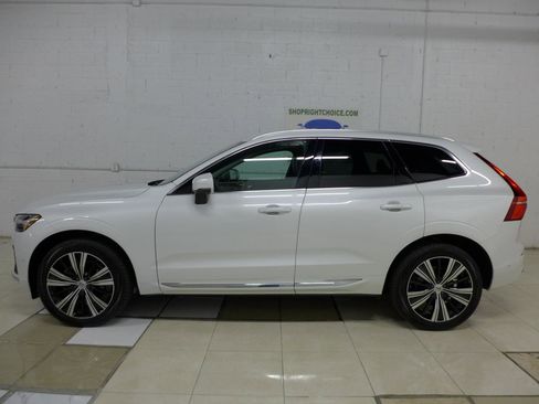 Used 2023 Volvo XC60 B5 Plus w/ Climate Package AWD/4WD image 7