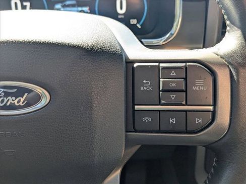 Used 2022 Ford F150 Lariat w/ Equipment Group 502A High image 12