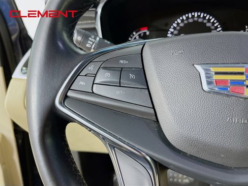 Used 2018 Cadillac XT5 FWD image 14