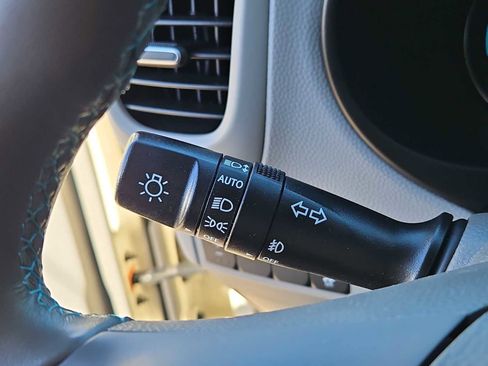 Used 2017 Kia Soul EV + image 27