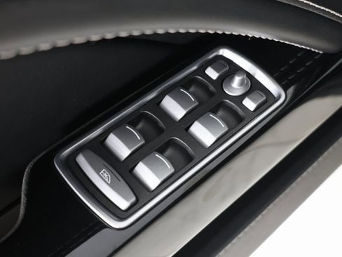 Used 2016 Aston Martin Rapide S image 17